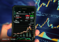 IHSG Diperkirakan Uji Level 7000, Simak Rekomendasi Saham Hari Ini!