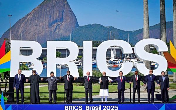 Trump Pertimbangkan Tarif Tambahan 10 Persen untuk Negara Pro-BRICS Termasuk Indonesia