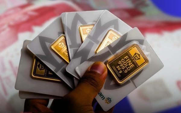 Harga Emas Hari Ini: Antam Capai Rp2 Juta per Gram