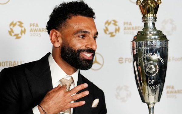 Mohamed Salah Raih Gelar Pemain Terbaik PFA 2024/2025, Ciptakan Rekor Baru