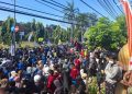 6 Aparat Alami Luka Serius Saat Bentrok Demo Tolak Rencana PBB di Bone