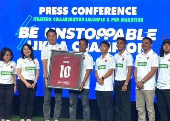 Kemitraan Strategis Salonpas dan PSM Makassar untuk Perluas Pasar dan Edukasi Produk