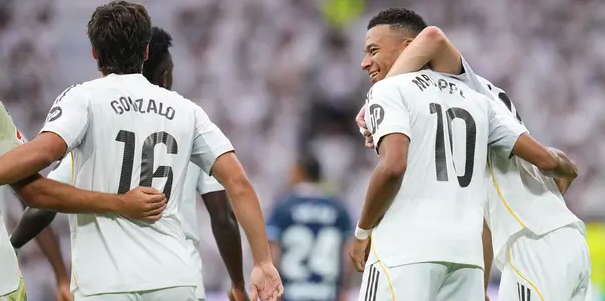 Madrid Kalahkan Espanyol 2-0