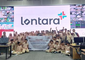 Kunjungan Lapangan SMP Bosowa School ke Diskominfo Makassar untuk Belajar Literasi Digital