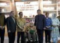 Prof Laica Marzuki Donasikan 2355 Koleksi Buku untuk Perpustakaan Unhas