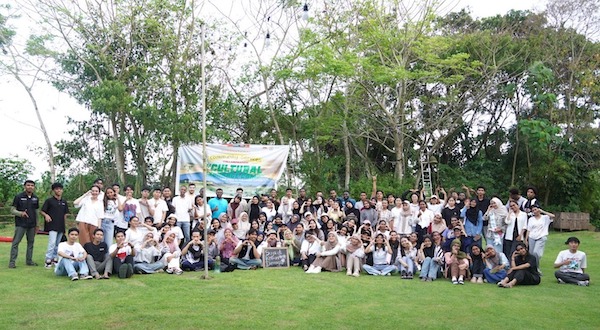 Mahasiswa Lokal dan Internasional Kenalkan Budaya Indonesia dalam Program Pertukaran Budaya di Gowa
