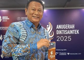 Unhas Raih Penghargaan Bronze dalam Kerja Sama Diktisaintek 2025 untuk Jejaring Internasional