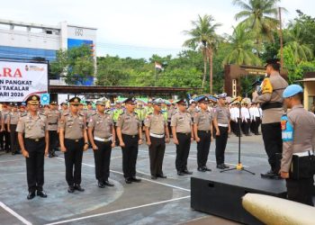 Akhir Tahun, 79 Personel Polres Takalar Naik Pangkat Resmi