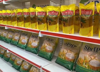 Bapanas Tugasi Bulog Salurkan Bantuan Beras dan Minyak ke 33 Juta Penerima Manfaat