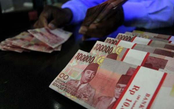Rupiah Perkuat Diri Saat Dolar AS Fluktuatif