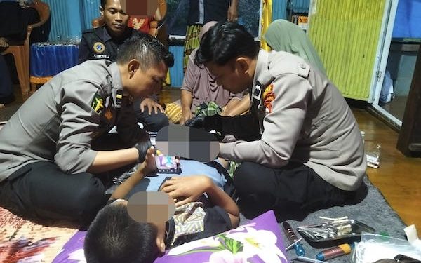 Bantu Warga Kurang Mampu di Rumbia, Dokkes Polres Jeneponto Laksanakan Sunatan Gratis untuk Anak